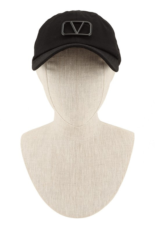 V Buckle Baseball CAP
