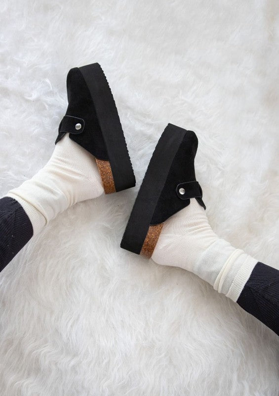 CLEO SLIP ON PLATFORM CLOG