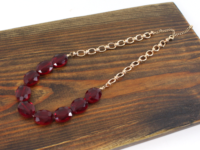 Bold Oval Glass Beads Chain Necklace