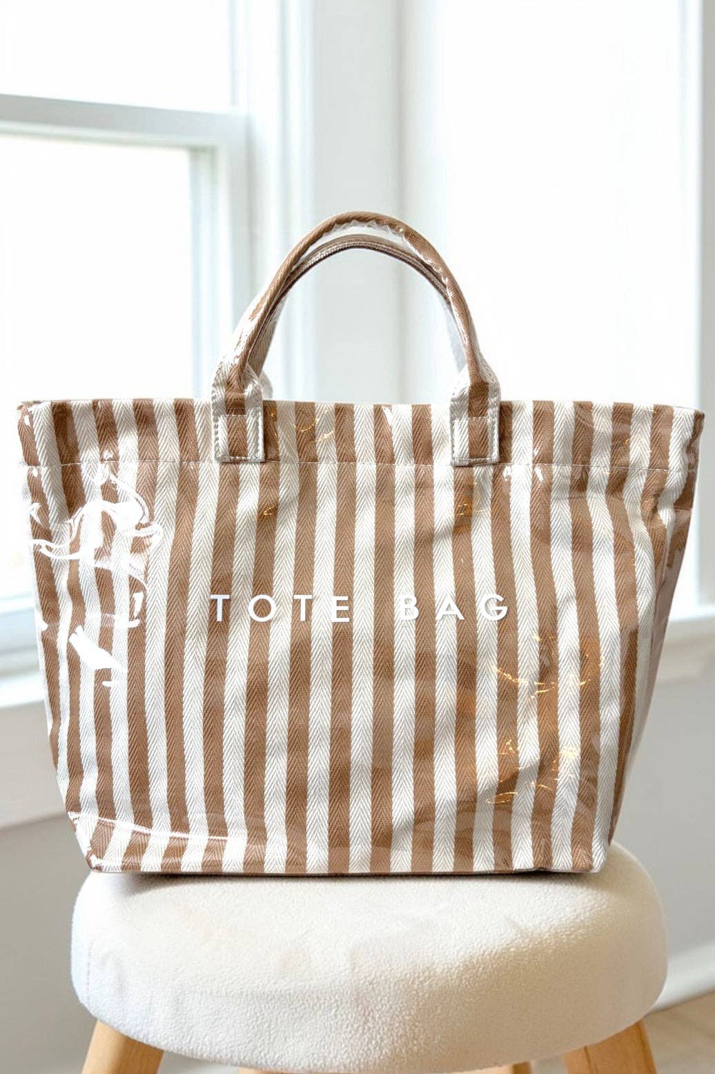 On The Move TOTE BAG