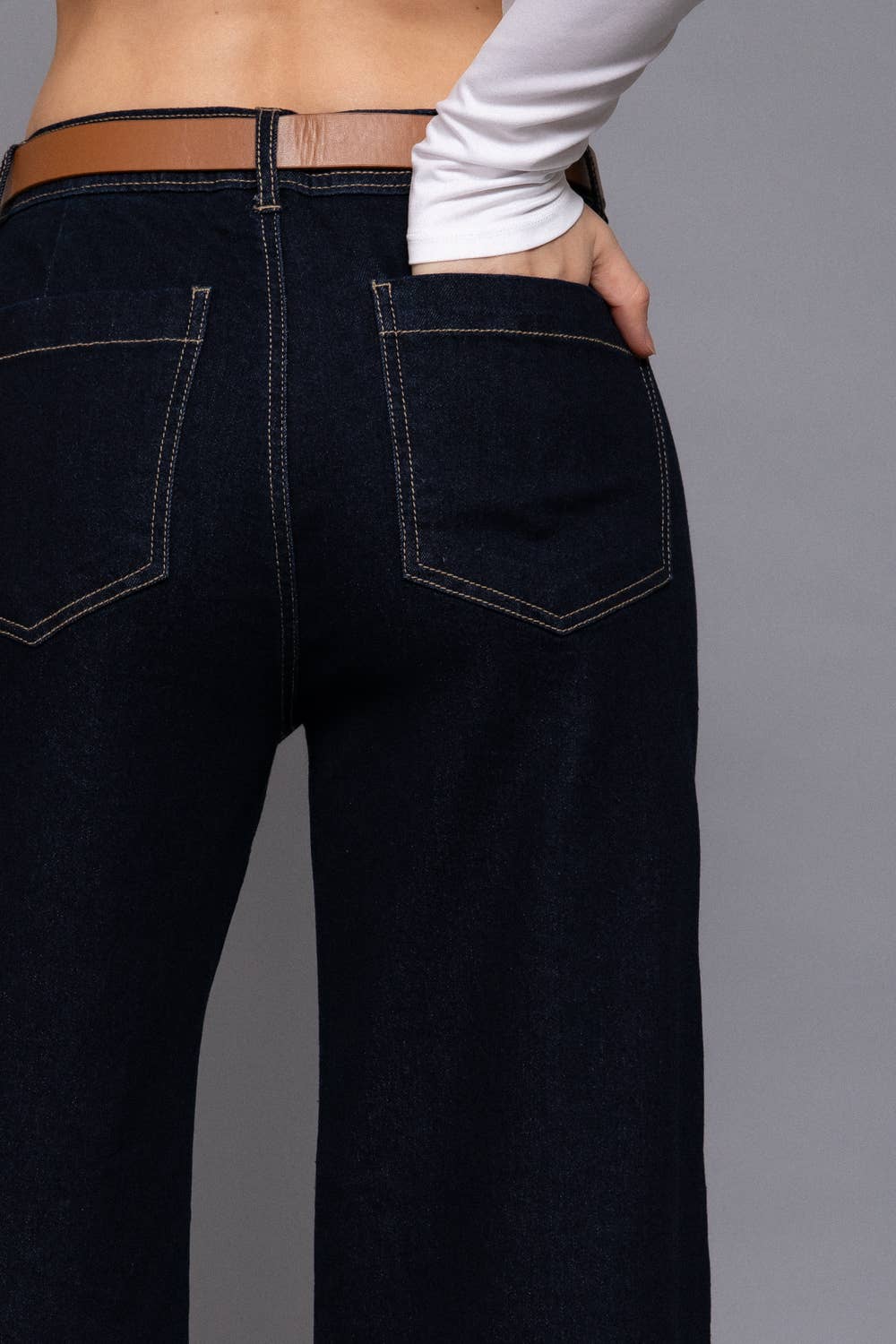 Belted Relaxed Leg Stretch Denim Pants